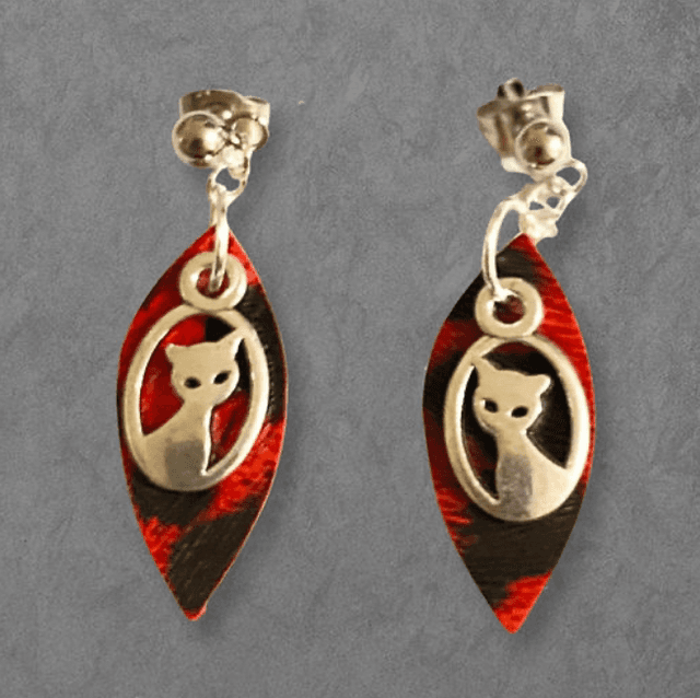 Cat Portrait Faux Leather Earrings (Red)